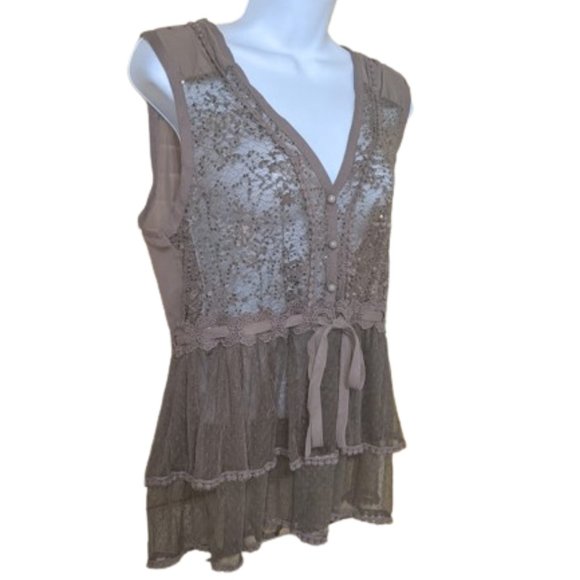 Mushroom (Gray Beige) Sheer Lace Sleeveless Blouse Size Large - Picture 2 of 5